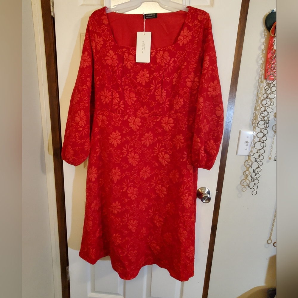 Bloomchic red midi long sleeved dress. Size 18/20